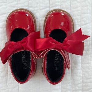 Little girl’s Red Mary Jane Flat Dress Shoes Size 5